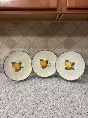 InHomestylez Spectrum Designs Lemons Valley Salad Plate Lemon Zest. Never Used